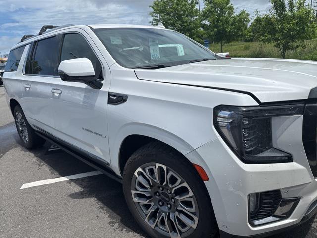 used 2023 GMC Yukon XL car, priced at $74,125