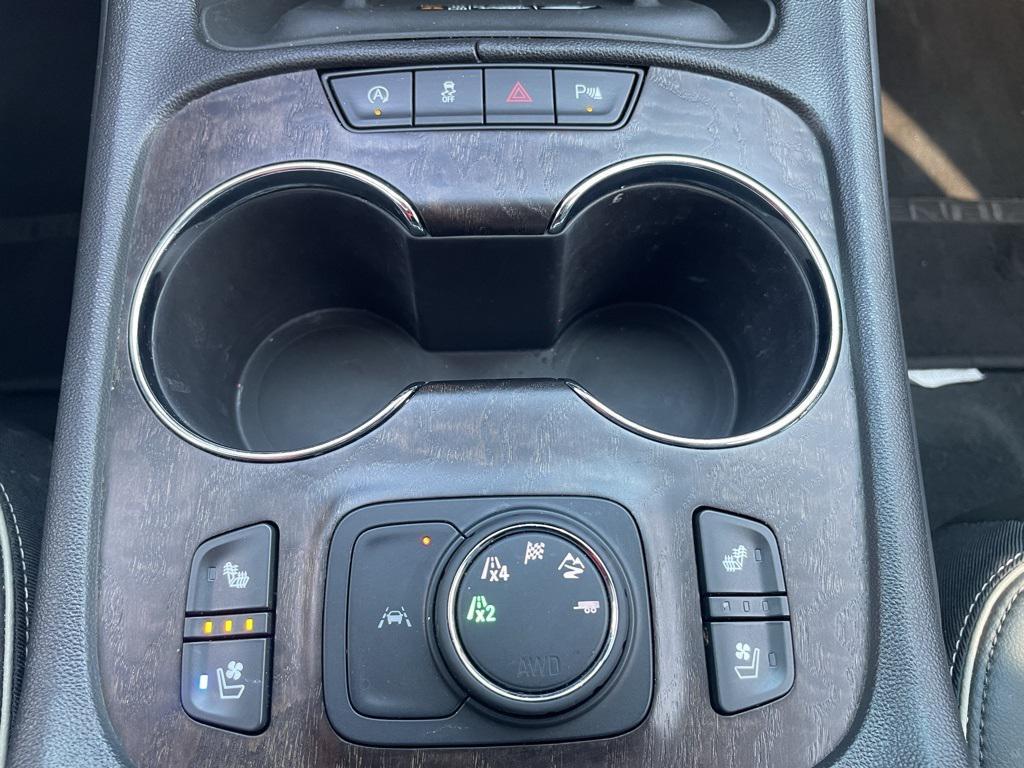 used 2022 GMC Acadia car, priced at $29,400
