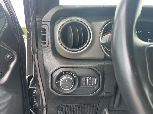 used 2021 Jeep Gladiator car, priced at $31,350