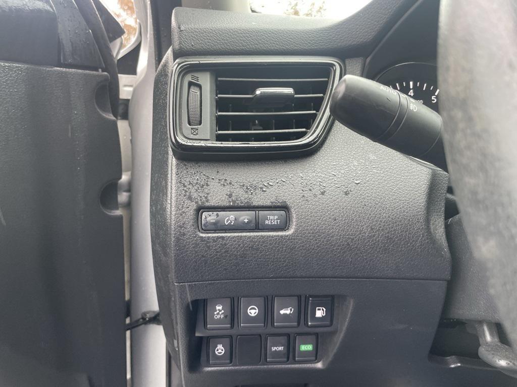 used 2020 Nissan Rogue car, priced at $15,000