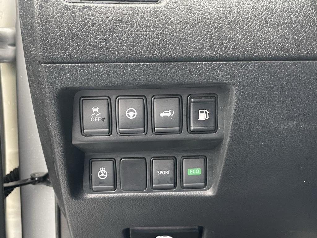 used 2020 Nissan Rogue car, priced at $15,000