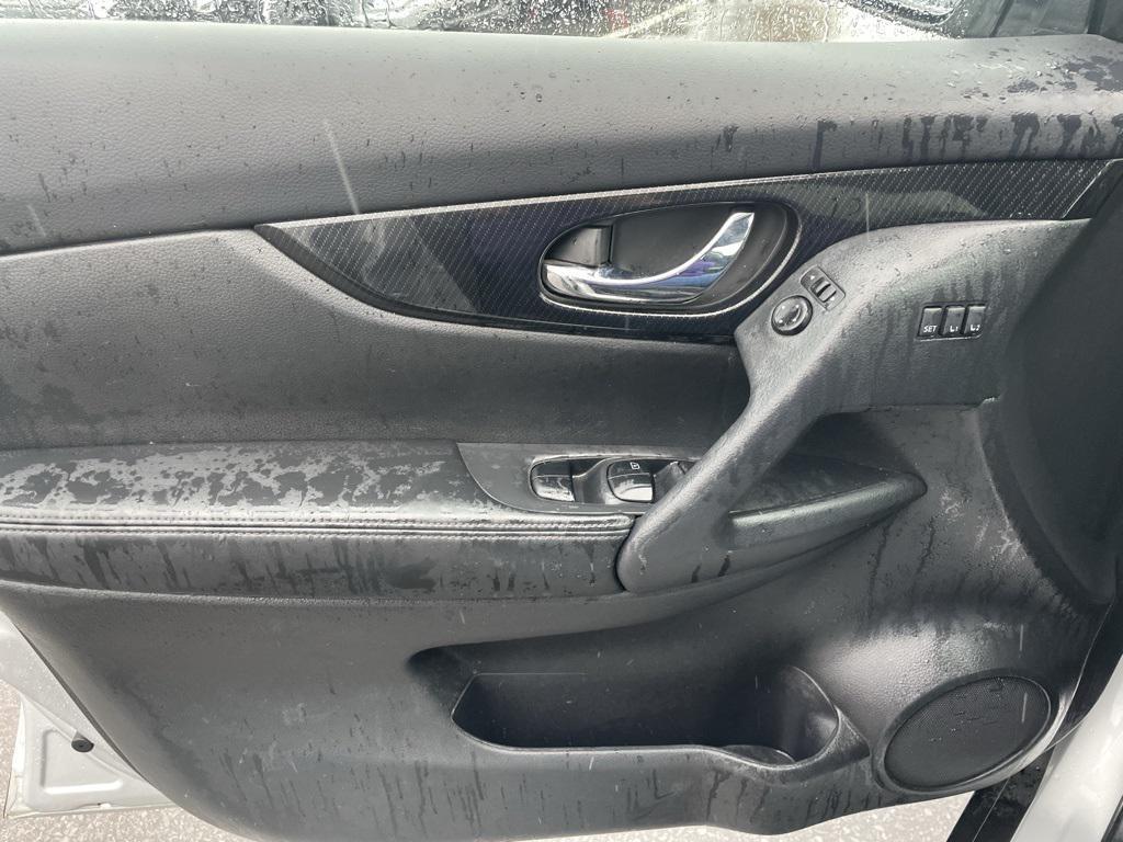 used 2020 Nissan Rogue car, priced at $15,000