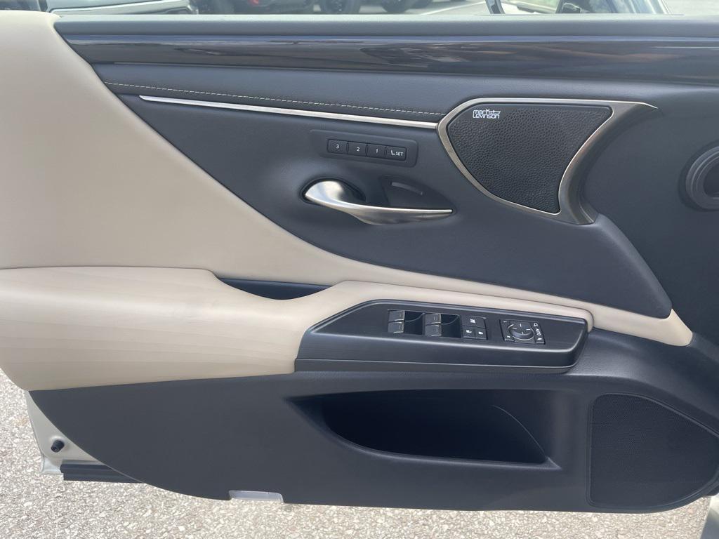 used 2021 Lexus ES 350 car, priced at $37,950