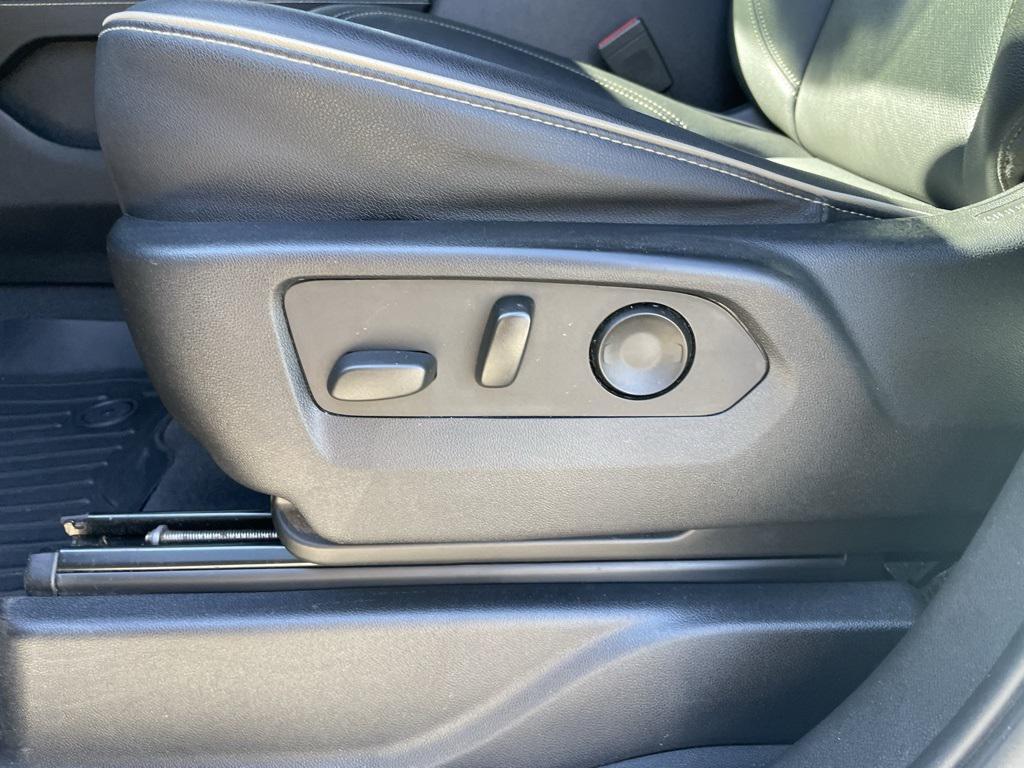 used 2022 GMC Yukon car, priced at $47,500