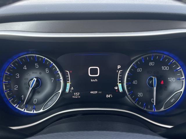 used 2022 Chrysler Pacifica car, priced at $25,982