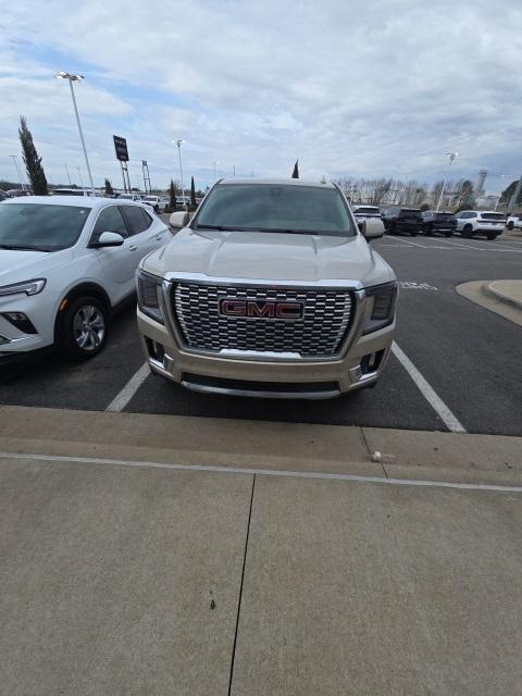 used 2022 GMC Yukon XL car, priced at $50,899