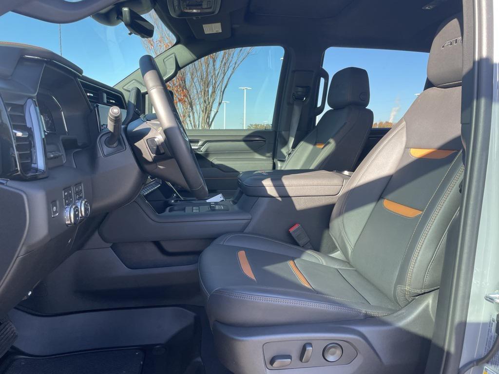 used 2025 GMC Sierra 2500 car, priced at $77,646