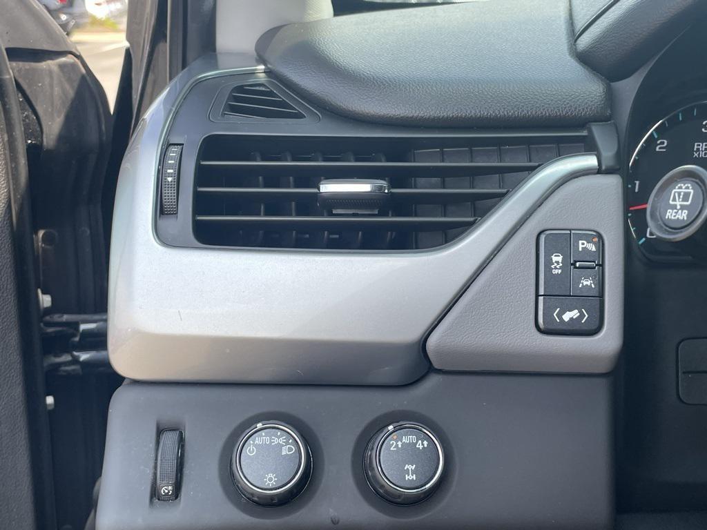 used 2018 Chevrolet Suburban car, priced at $23,250