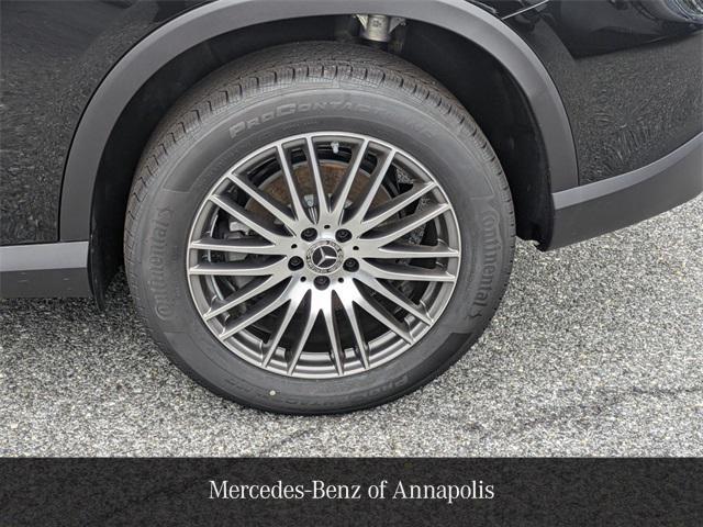 new 2025 Mercedes-Benz GLC 300 car, priced at $57,185