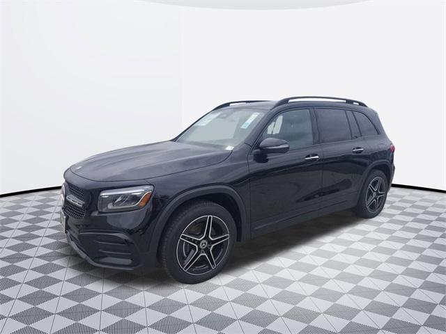 new 2024 Mercedes-Benz GLB 250 car, priced at $57,390