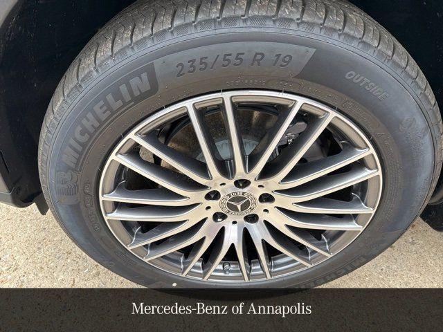 used 2025 Mercedes-Benz GLC 300 car, priced at $52,750