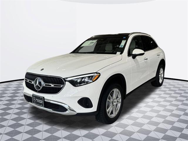 new 2025 Mercedes-Benz GLC 300 car, priced at $58,165