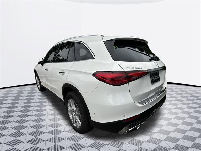 new 2025 Mercedes-Benz GLC 300 car, priced at $58,165