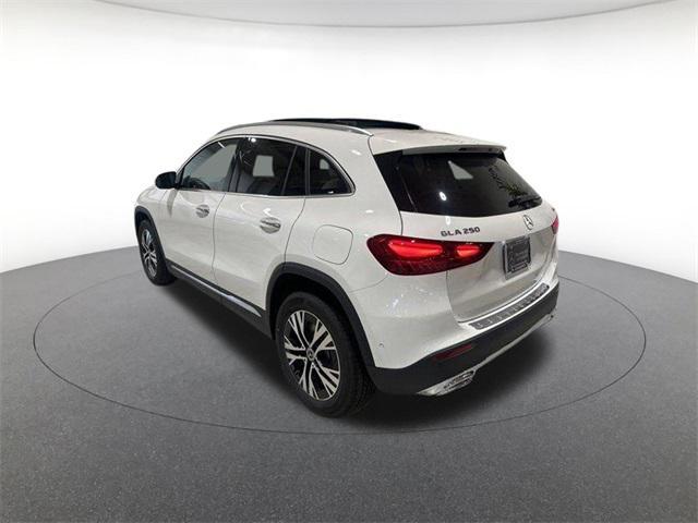 used 2025 Mercedes-Benz GLA 250 car, priced at $42,000