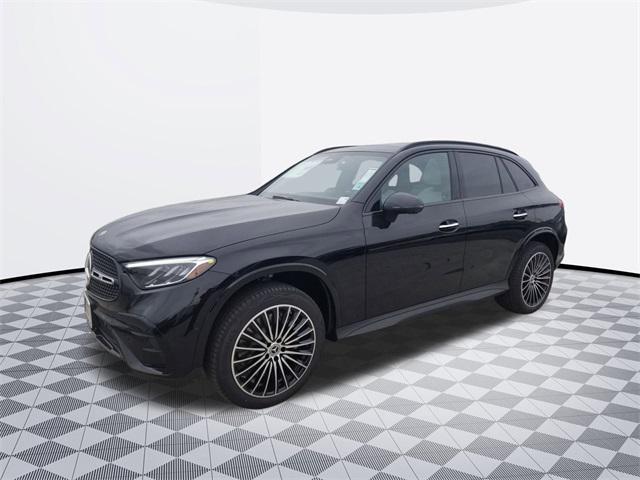 new 2025 Mercedes-Benz GLC 300 car, priced at $62,905