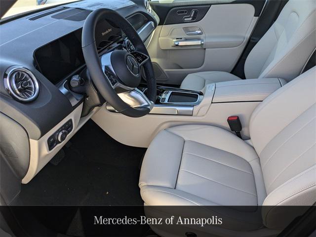 new 2025 Mercedes-Benz GLB 250 car, priced at $51,095