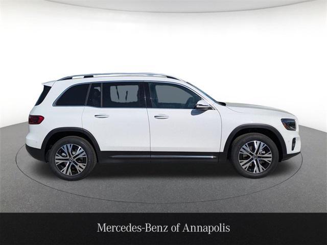 new 2025 Mercedes-Benz GLB 250 car, priced at $51,095
