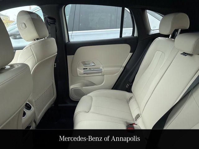 new 2025 Mercedes-Benz GLA 250 car, priced at $44,250