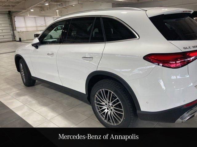 new 2025 Mercedes-Benz GLC 300 car, priced at $54,535