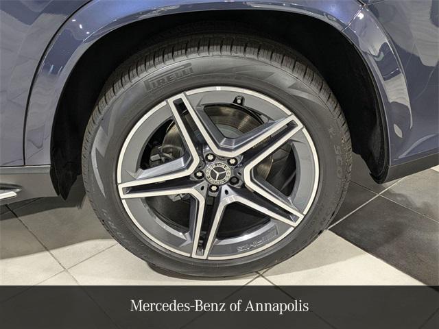 new 2025 Mercedes-Benz GLS 450 car, priced at $99,745