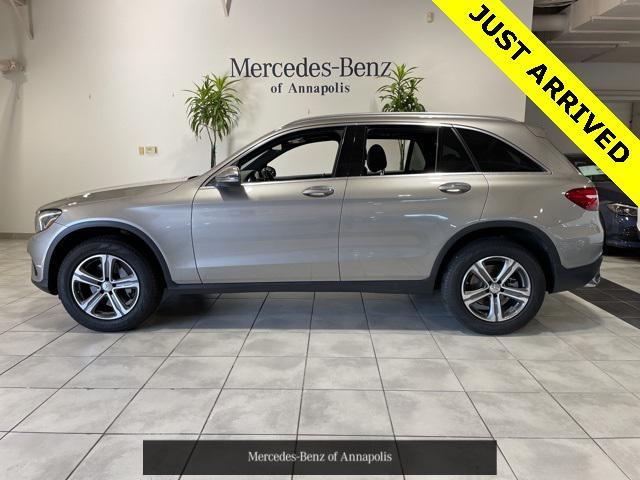 used 2019 Mercedes-Benz GLC 300 car, priced at $21,991