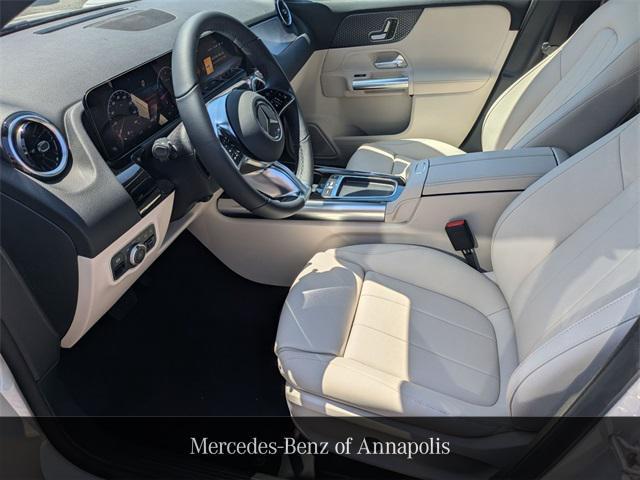 new 2025 Mercedes-Benz GLA 250 car, priced at $44,250