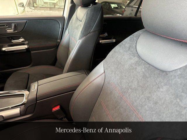 new 2024 Mercedes-Benz EQB 250 car, priced at $61,675