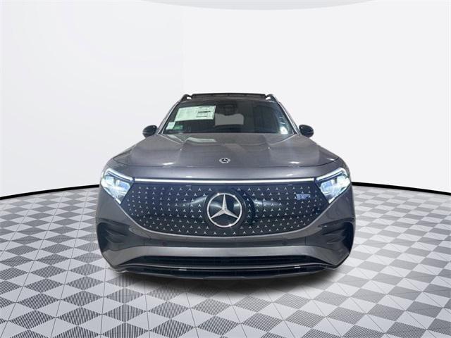 new 2024 Mercedes-Benz EQB 250 car, priced at $62,195