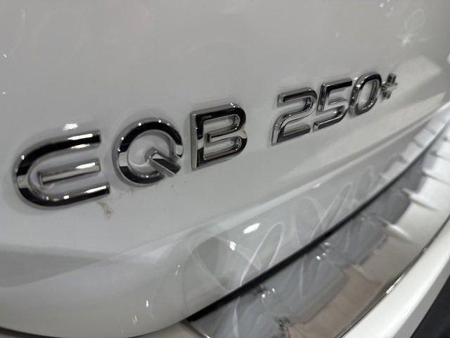 new 2024 Mercedes-Benz EQB 250 car, priced at $55,670