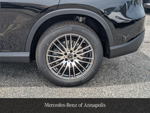 new 2025 Mercedes-Benz GLC 300 car, priced at $58,415