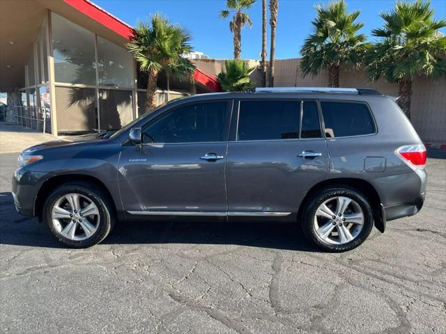 used 2013 Toyota Highlander car, priced at $14,250