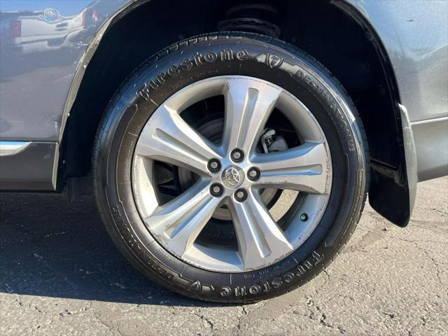 used 2013 Toyota Highlander car, priced at $14,250