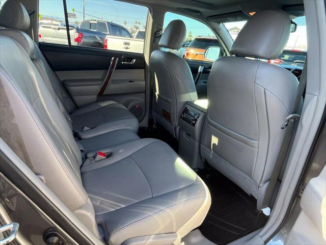 used 2013 Toyota Highlander car, priced at $14,250