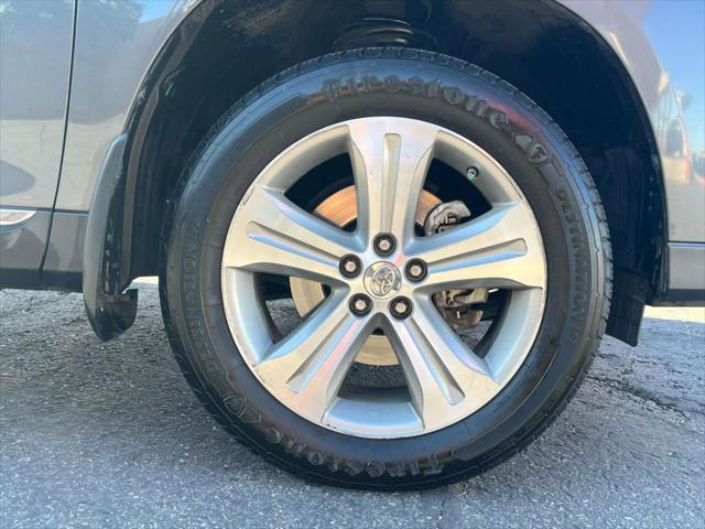 used 2013 Toyota Highlander car, priced at $14,250