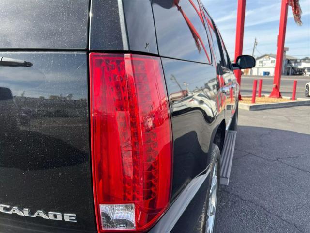 used 2010 Cadillac Escalade car, priced at $14,987