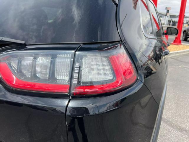 used 2019 Jeep Cherokee car, priced at $13,999