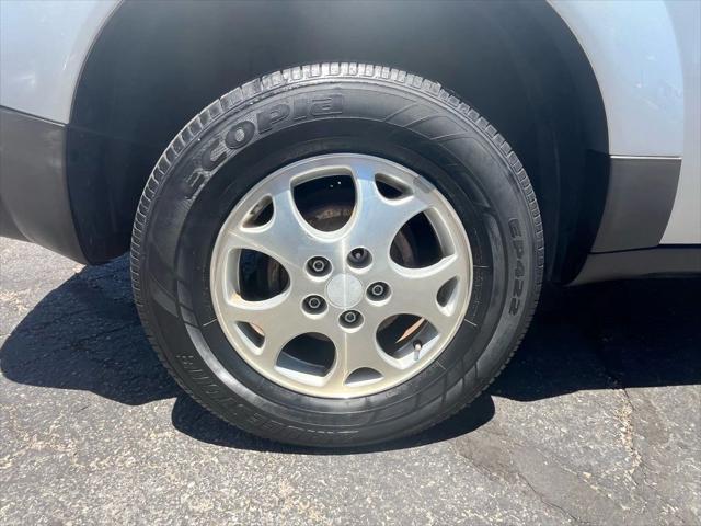 used 2004 Saturn Vue car, priced at $6,250