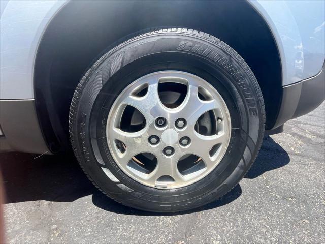 used 2004 Saturn Vue car, priced at $6,250