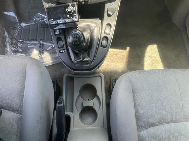 used 2004 Saturn Vue car, priced at $6,250