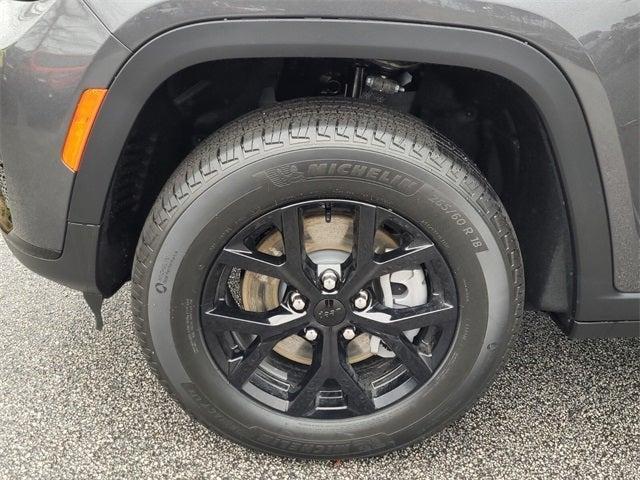 new 2024 Jeep Grand Cherokee L car, priced at $44,581
