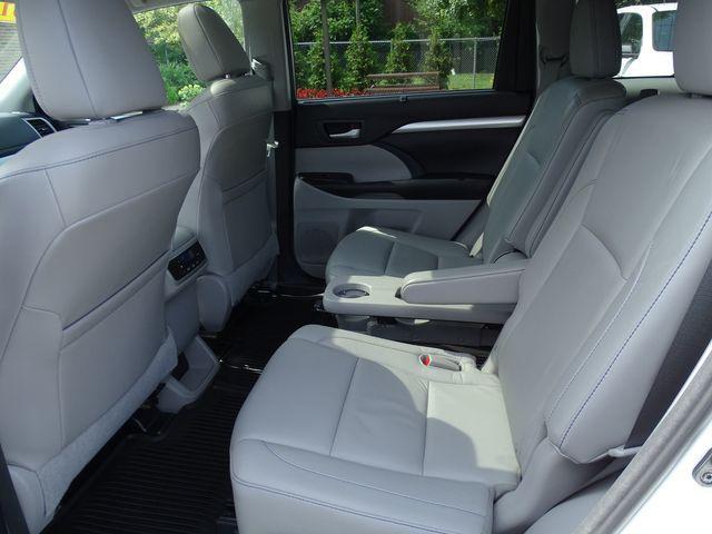 used 2015 Toyota Highlander car, priced at $21,995