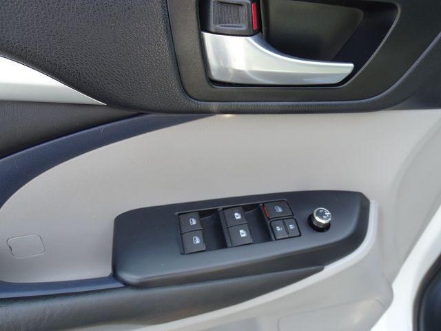 used 2015 Toyota Highlander car, priced at $21,995