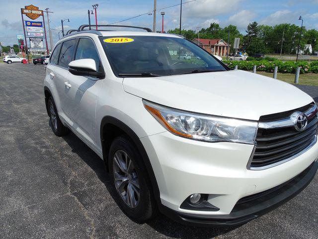 used 2015 Toyota Highlander car, priced at $21,995