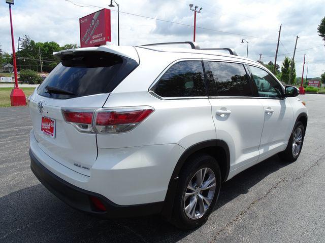 used 2015 Toyota Highlander car, priced at $21,995