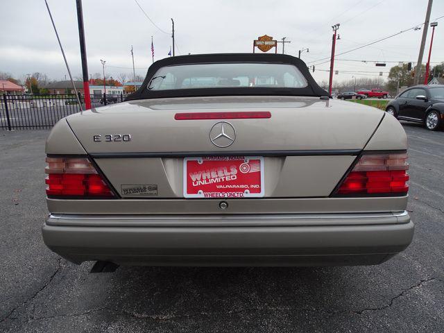 used 1995 Mercedes-Benz E-Class car, priced at $12,495