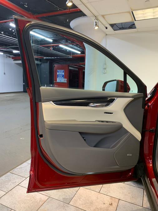 used 2021 Cadillac XT6 car, priced at $33,977