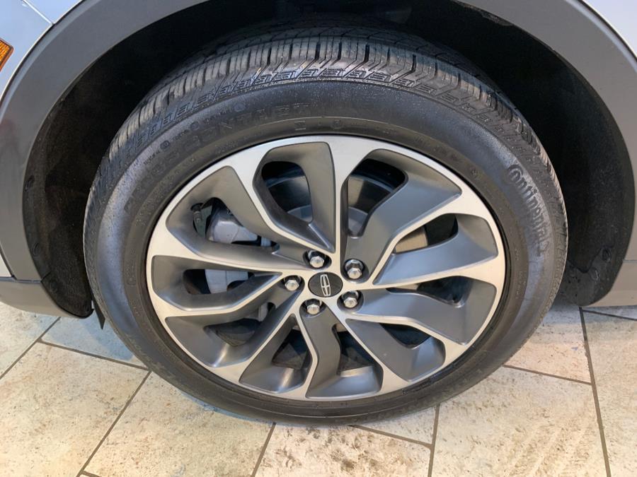 used 2022 Lincoln Nautilus car, priced at $39,477