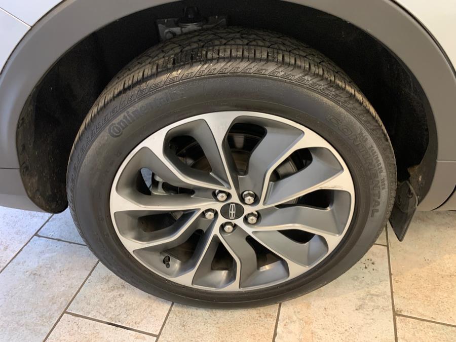 used 2022 Lincoln Nautilus car, priced at $39,477