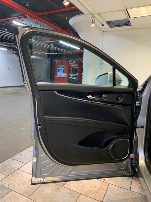 used 2022 Lincoln Nautilus car, priced at $39,477