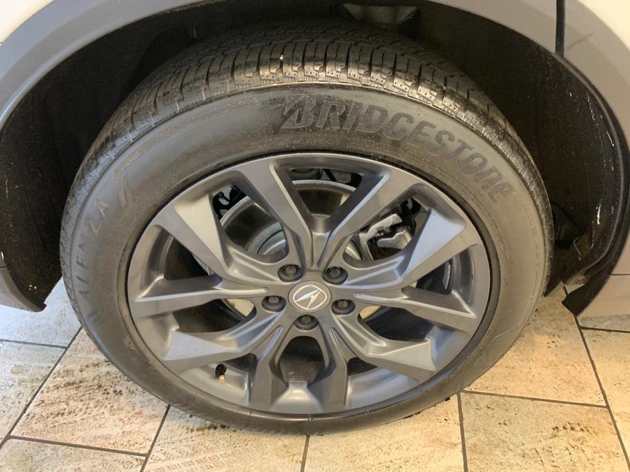 used 2022 Acura MDX car, priced at $41,977